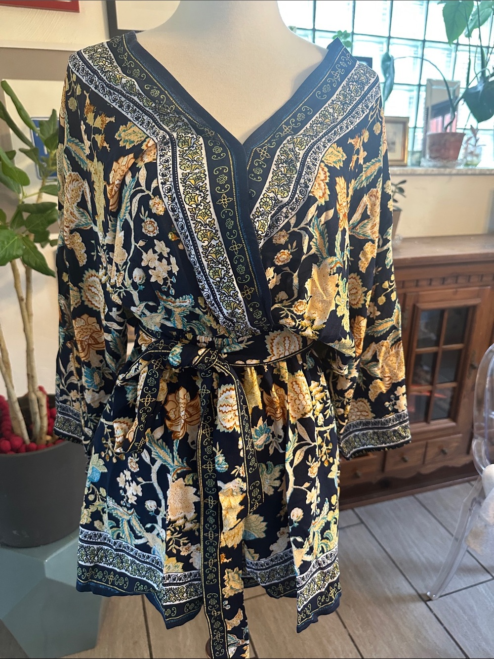 Flying Monkey Black Floral V-Neck Romper with Belt Small